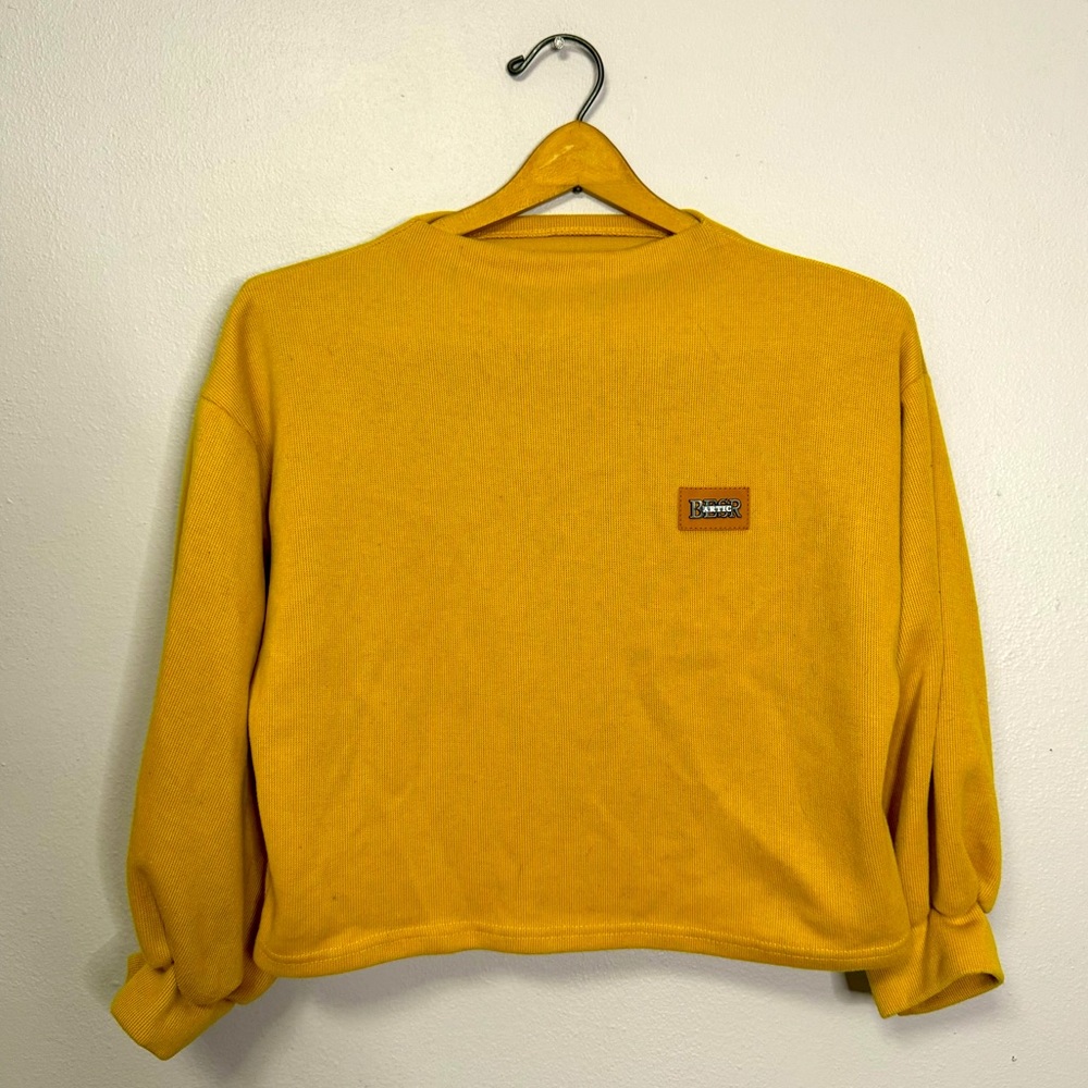 BESR Artic Cropped Yellow Crew Neck Sweater